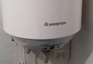 Замена водонагревателя Аристон в Балаково